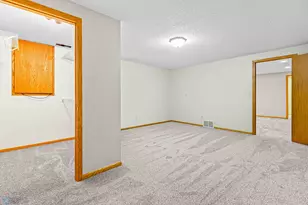 2801 26th Ave S, Fargo,  58103 - Photo 32