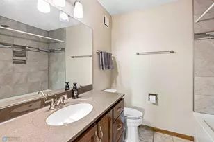 2801 26th Ave S, Fargo,  58103 - Photo 20