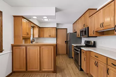 9011 60 1/2 Avenue N, New Hope, MN 55428 - Photo 12