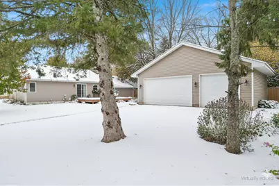 805 8th Street SW, Pine City, MN 55063 - Photo 2