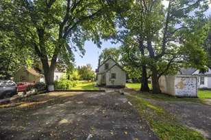 1323 4th St E, Saint Paul, MN 55106 - Photo 22