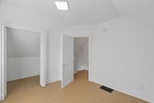 1323 4th St E, Saint Paul, MN 55106 - Photo 16