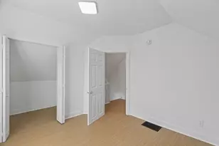 1323 4th St E, Saint Paul, MN 55106 - Photo 16