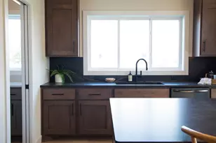 3606 Decorah Way S, Fargo, ND 58104 - Photo 4