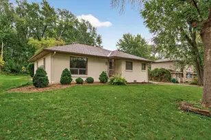 218 Deerwood Ln N, Plymouth, MN 55441 - Photo 1