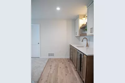 3612 Decorah Way S, Fargo, ND 58104 - Photo 4