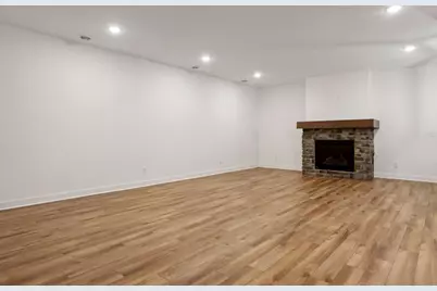 2415 Laurie Court W, Roseville, MN 55113 - Photo 50