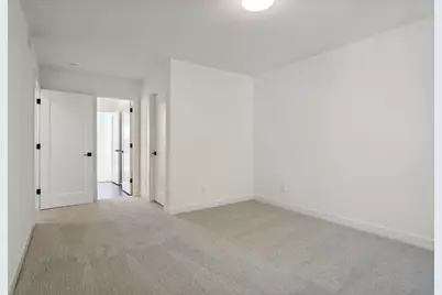 2415 Laurie Court W, Roseville, MN 55113 - Photo 46