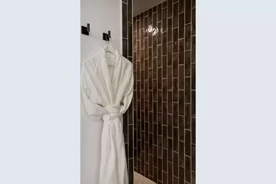 2415 Laurie Court W, Roseville, MN 55113 - Photo 32