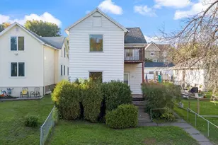 325 E 8th St, Duluth, MN 55805 - Photo 1