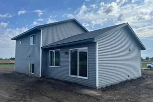 311 11th Street SE, Freeport, MN 56331 - Photo 4