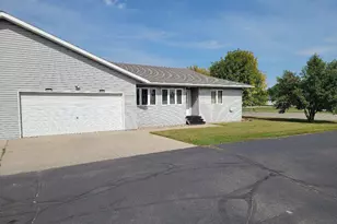 815 6th Ave NE, Perham, MN 56573 - Photo 1