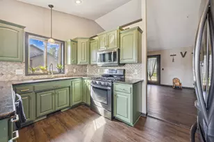 605 9th Ave SW, Rice, MN 56367 - Photo 6