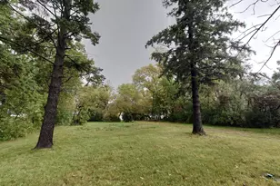 417 Park St, Alexandria, MN 56308 - Photo 1