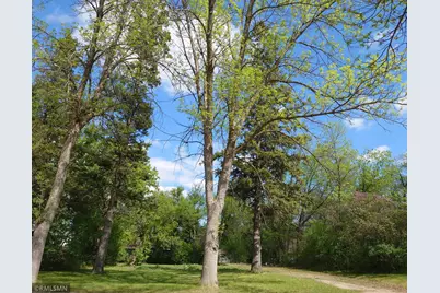417 Park Street, Alexandria, MN 56308 - Photo 2