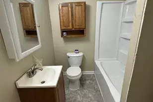 2014 E Oakland Ave, Austin, MN 55912 - Photo 10