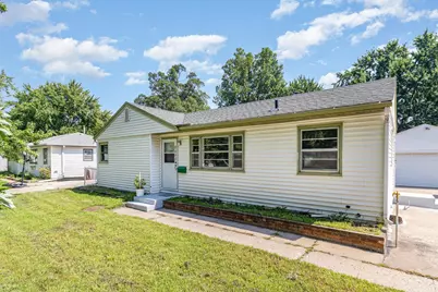 8445 10th Avenue S, Bloomington, MN 55420 - Photo 2