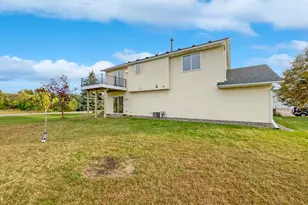 7866 31st St N, Oakdale, MN 55128 - Photo 8