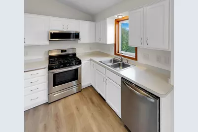 7866 31st Street N, Oakdale, MN 55128 - Photo 6