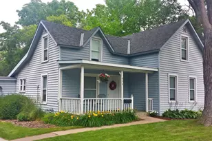 628 4th St W, Hastings, MN 55033 - Photo 1