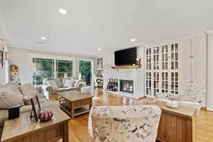 7702 Tanglewood Ct, Edina, MN 55439 - Photo 10