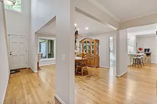 7702 Tanglewood Ct, Edina, MN 55439 - Photo 8