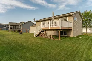 810 19th St, Zumbrota, MN 55992 - Photo 26