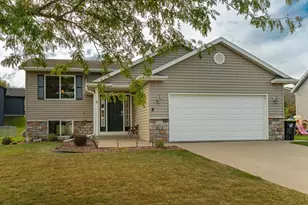 810 19th St, Zumbrota, MN 55992 - Photo 28