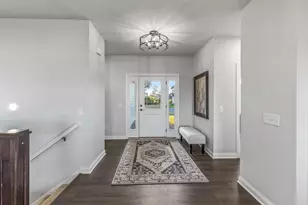 225 10th Ave NE, Hutchinson, MN 55350 - Photo 8