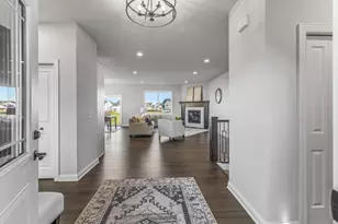 225 10th Ave NE, Hutchinson, MN 55350 - Photo 6