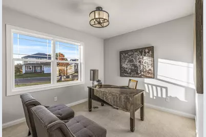 225 10th Avenue NE, Hutchinson, MN 55350 - Photo 12