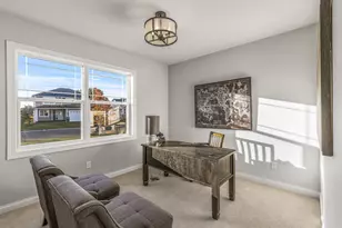 225 10th Ave NE, Hutchinson, MN 55350 - Photo 12