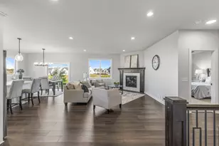 225 10th Ave NE, Hutchinson, MN 55350 - Photo 14