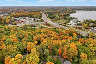 1426 Holdridge Cir, Wayzata, MN 55391 - Photo 2