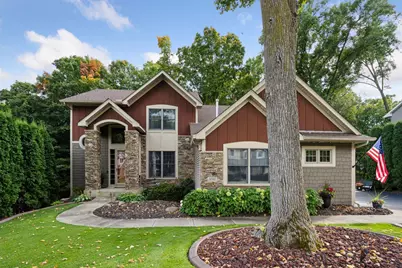 4040 Maple Hurst Drive S, Rockford, MN 55373 - Photo 2