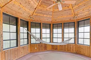 9001 Poplar Bridge Rd, Bloomington, MN 55437 - Photo 20