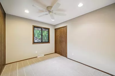 9001 Poplar Bridge Road, Bloomington, MN 55437 - Photo 34