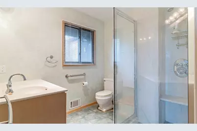 9001 Poplar Bridge Road, Bloomington, MN 55437 - Photo 32