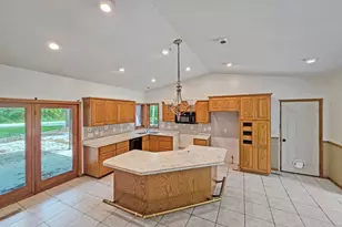 15889 Old Lake Rd, Paynesville, MN 56362 - Photo 4