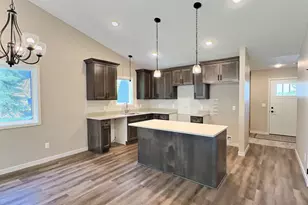 810 Morrison Ave, Annandale, MN 55302 - Photo 2