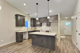 810 Morrison Ave, Annandale, MN 55302 - Photo 2