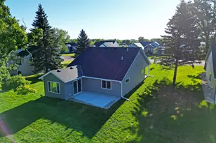 810 Morrison Ave, Annandale, MN 55302 - Photo 4