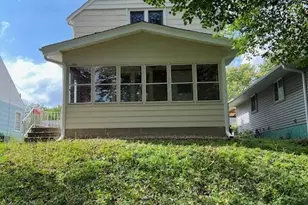 1071 Matilda St, Saint Paul, MN 55117 - Photo 1