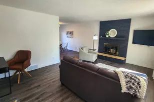 1402 E Gateway Cir S, Fargo,  58103 - Photo 4