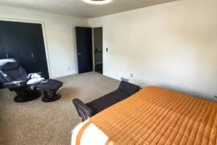1402 E Gateway Cir S, Fargo,  58103 - Photo 18