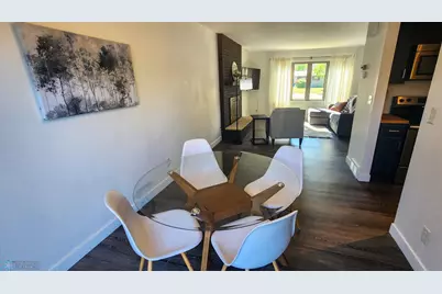 1402 E Gateway Circle S #M, Fargo,  58103 - Photo 6