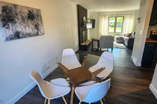 1402 E Gateway Cir S, Fargo,  58103 - Photo 6