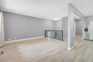 10707 Yukon Ave S, Bloomington, MN 55438 - Photo 4