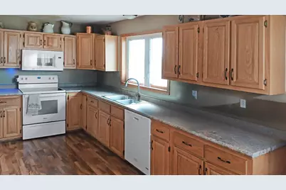 104 SW 6th Avenue, Verndale, MN 56481 - Photo 4