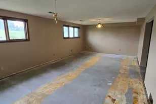 503 Hawthorne Dr, Marshall, MN 56258 - Photo 8